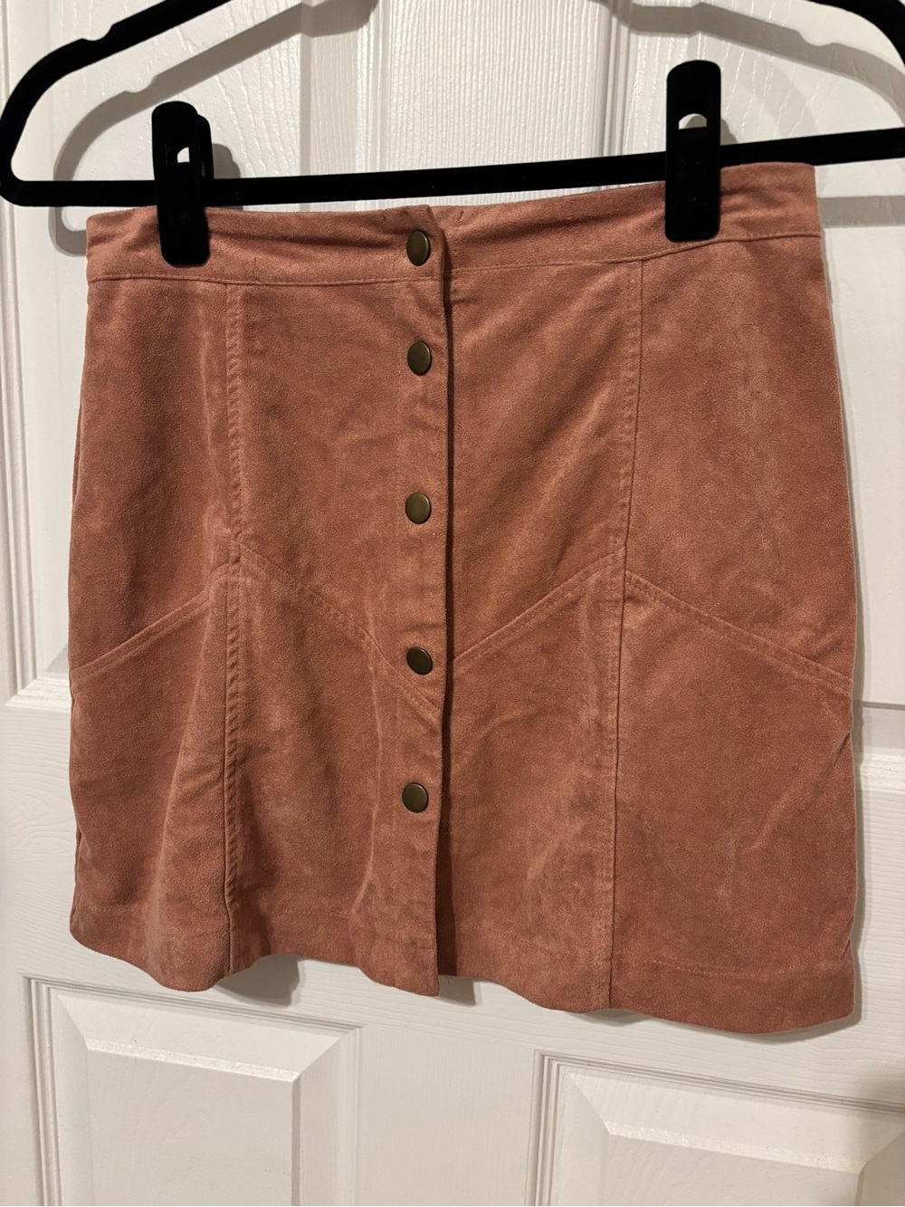 Faux Suede Button-Front Mini Skirt in Dusty Rose